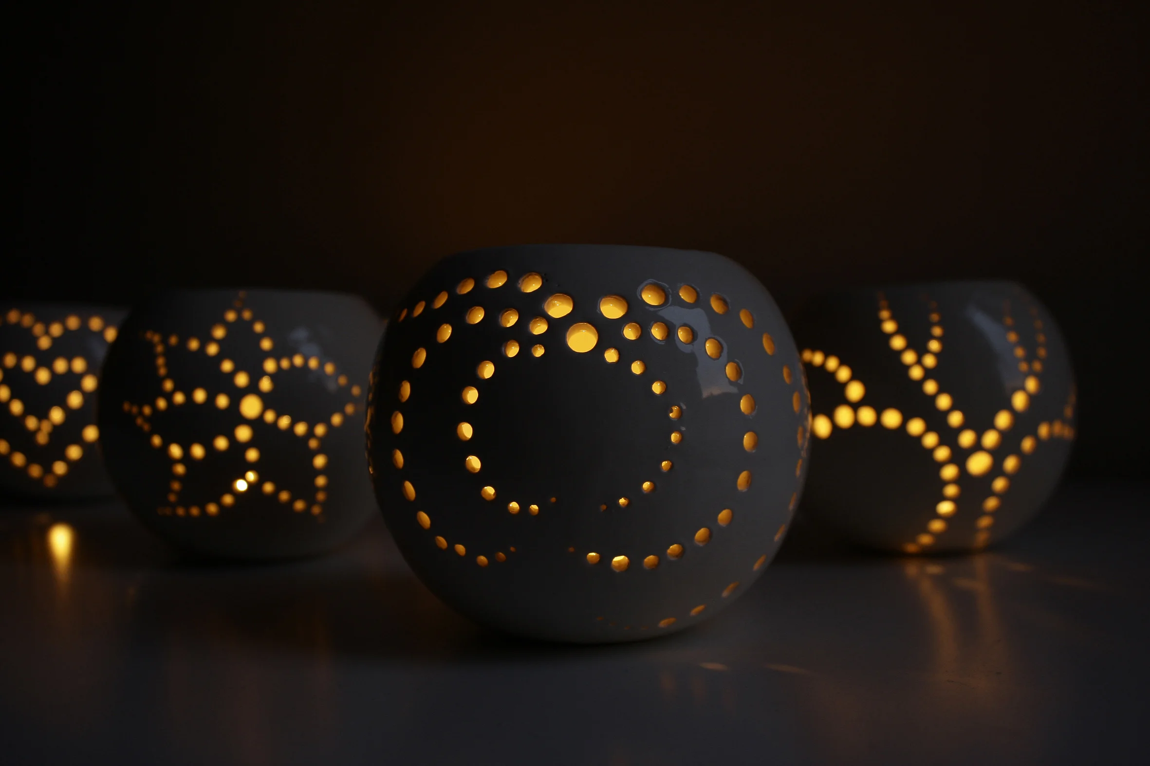 2810-(2)-ECCeramics Lanterns1.jpg