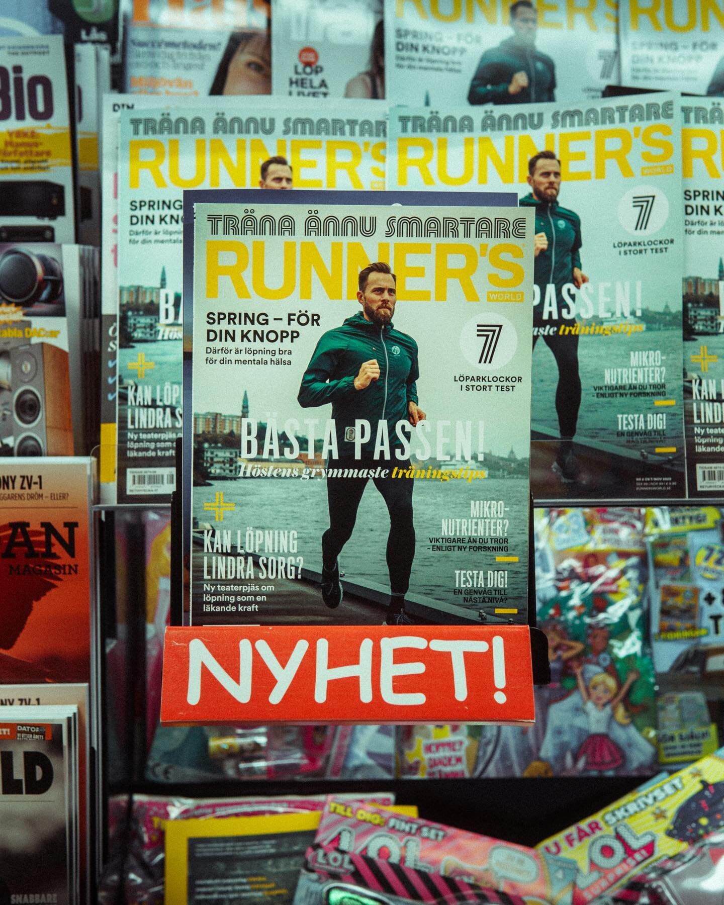 🤯 Big week for me with my first ever magazine front cover photo being out in stores in all of Sweden! 

Thank you @peter_haggstrom and @runnersworldswe for making this happen.