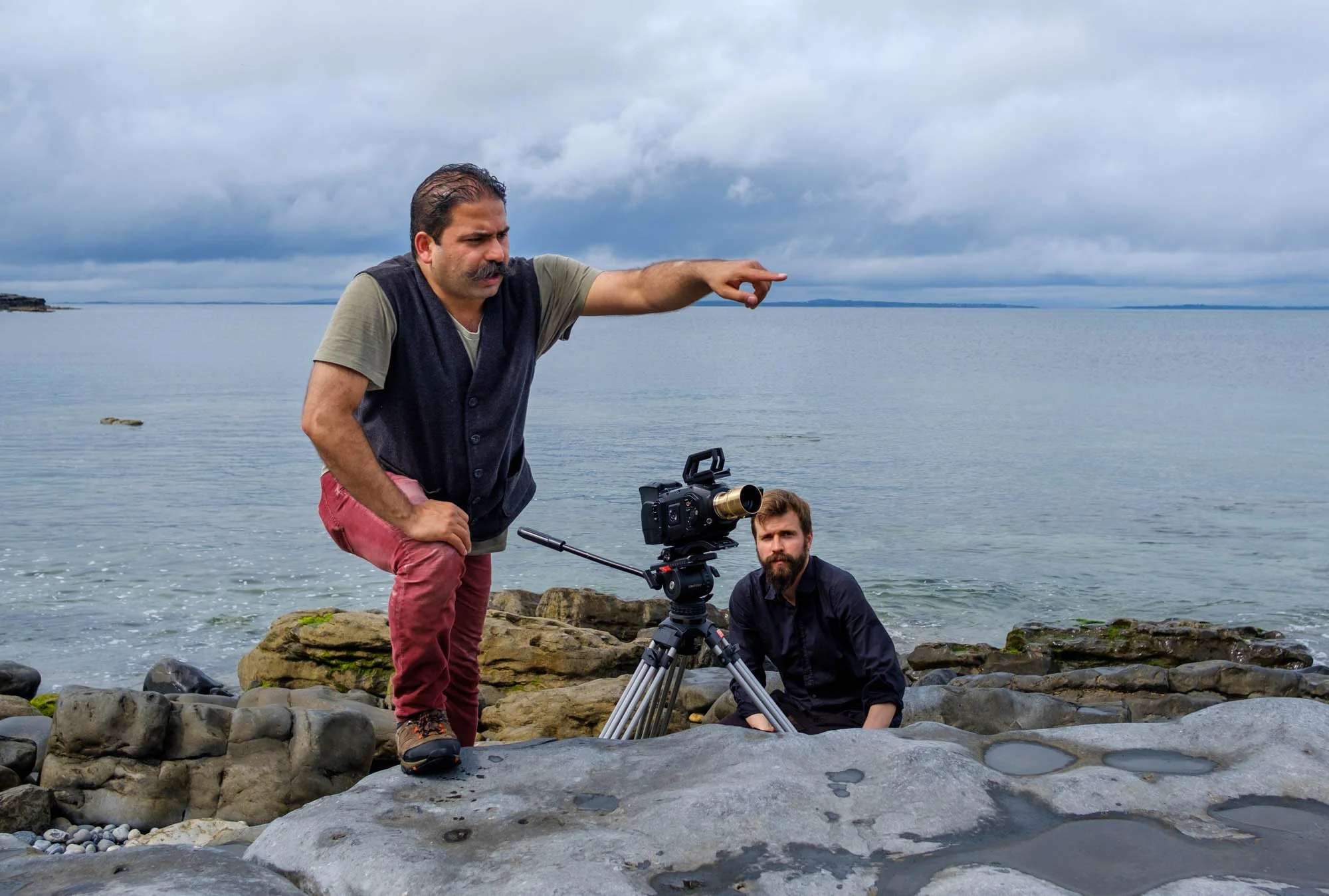 Rouzbeh Rashidi and Jann Clavadetscher filming on Inis Mór, August 2017.
