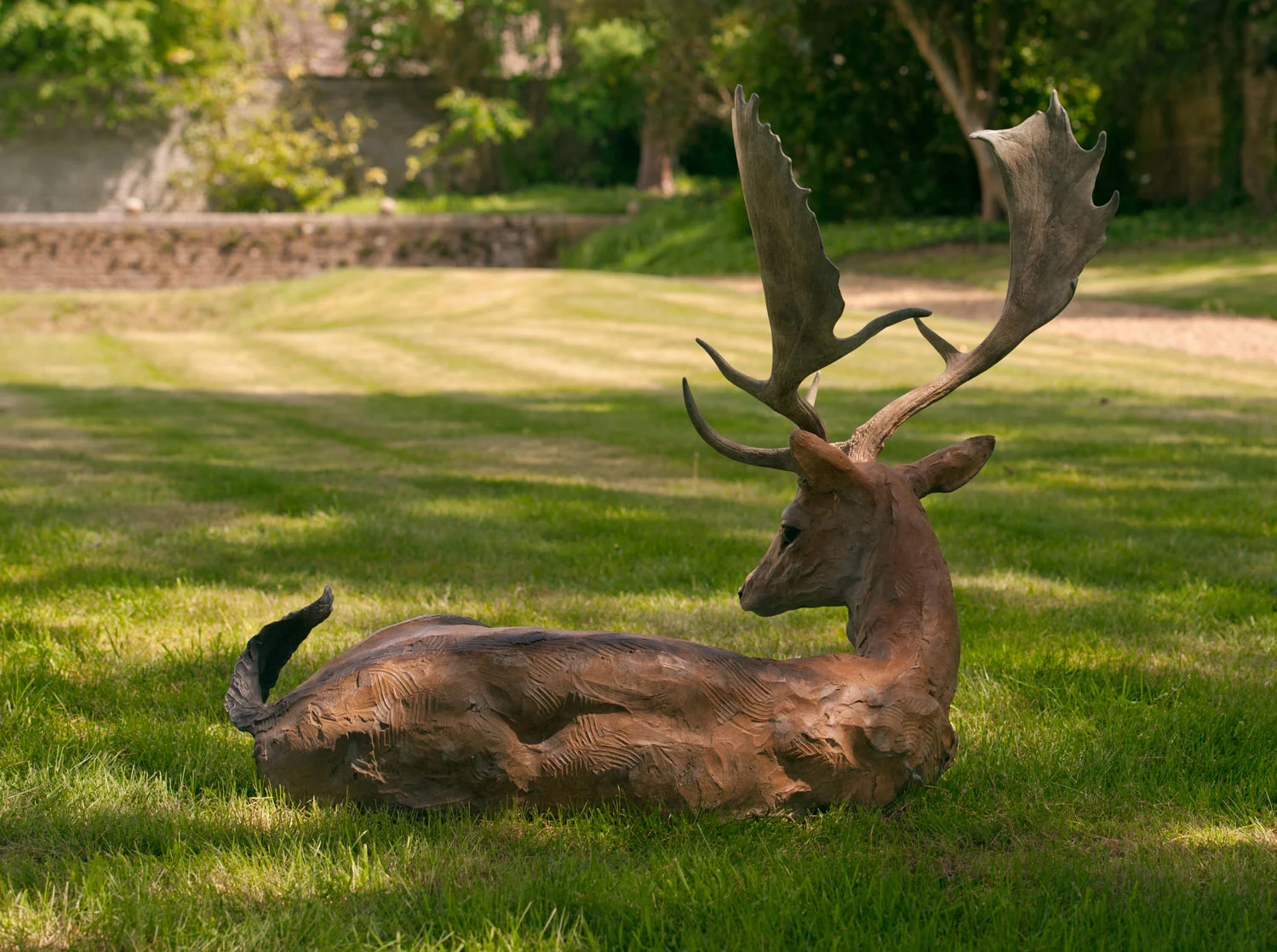 gillick-fallow-buck-bronze-sculpture-garden-behind-web.jpg