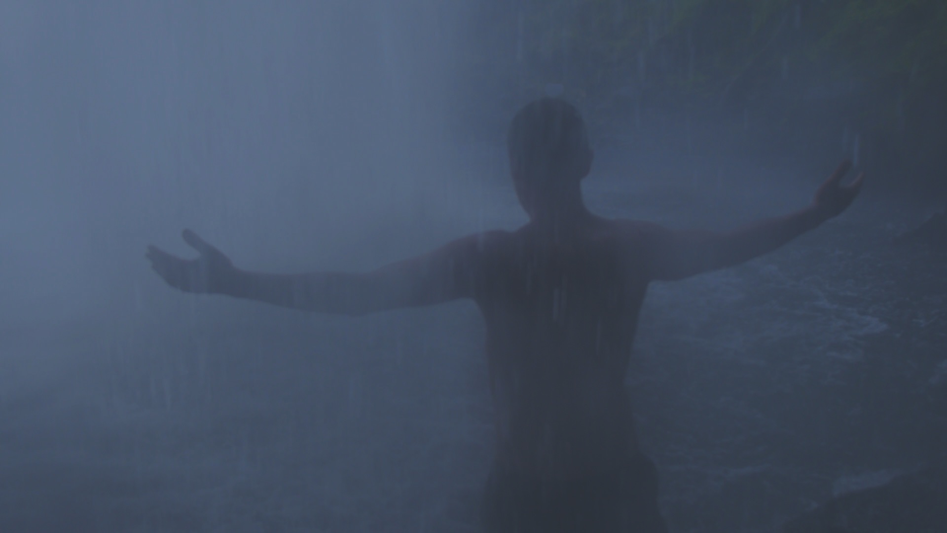 13_bruce enters water.jpg