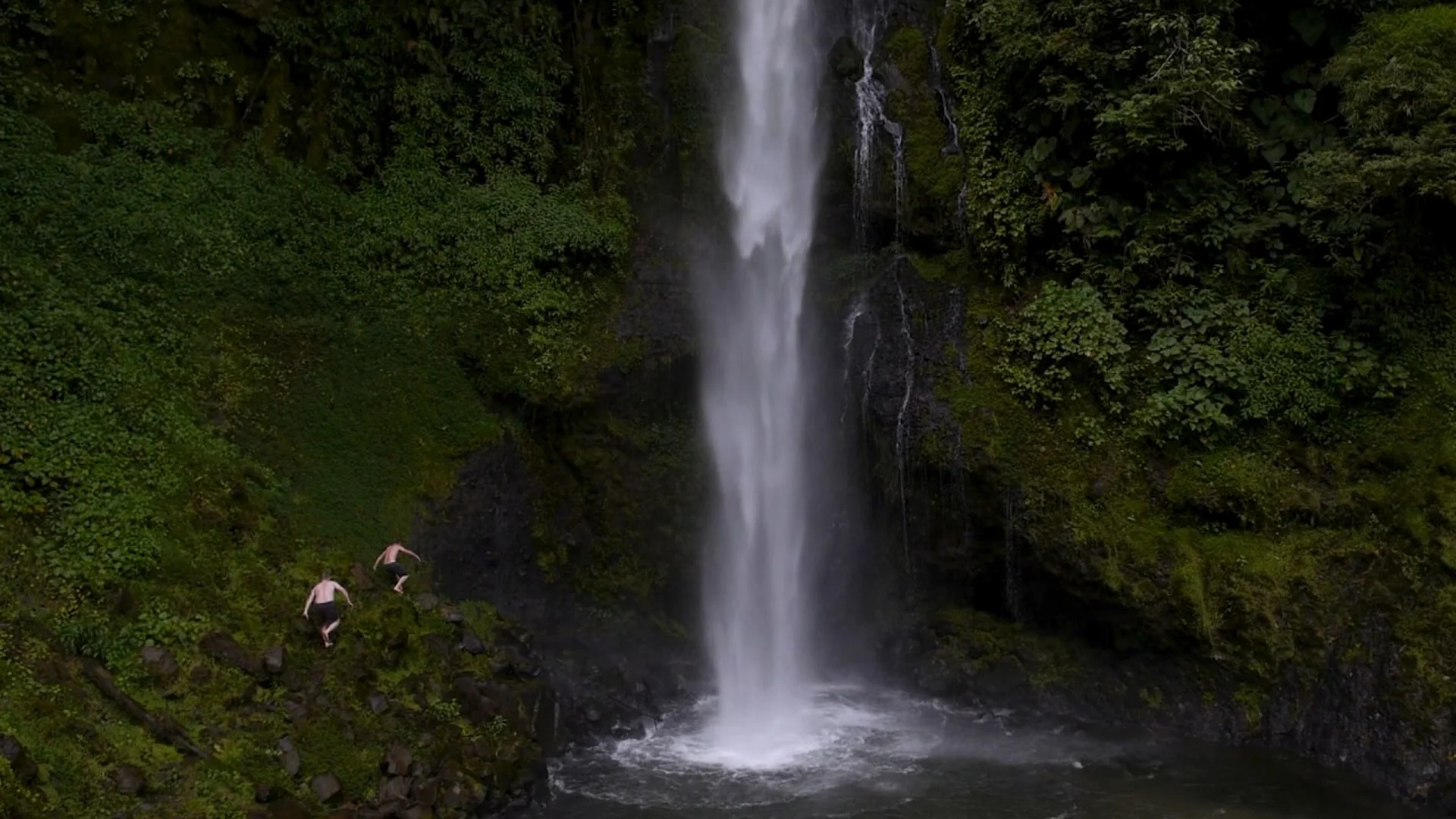 11_parry bros enter waterfall 1.jpg