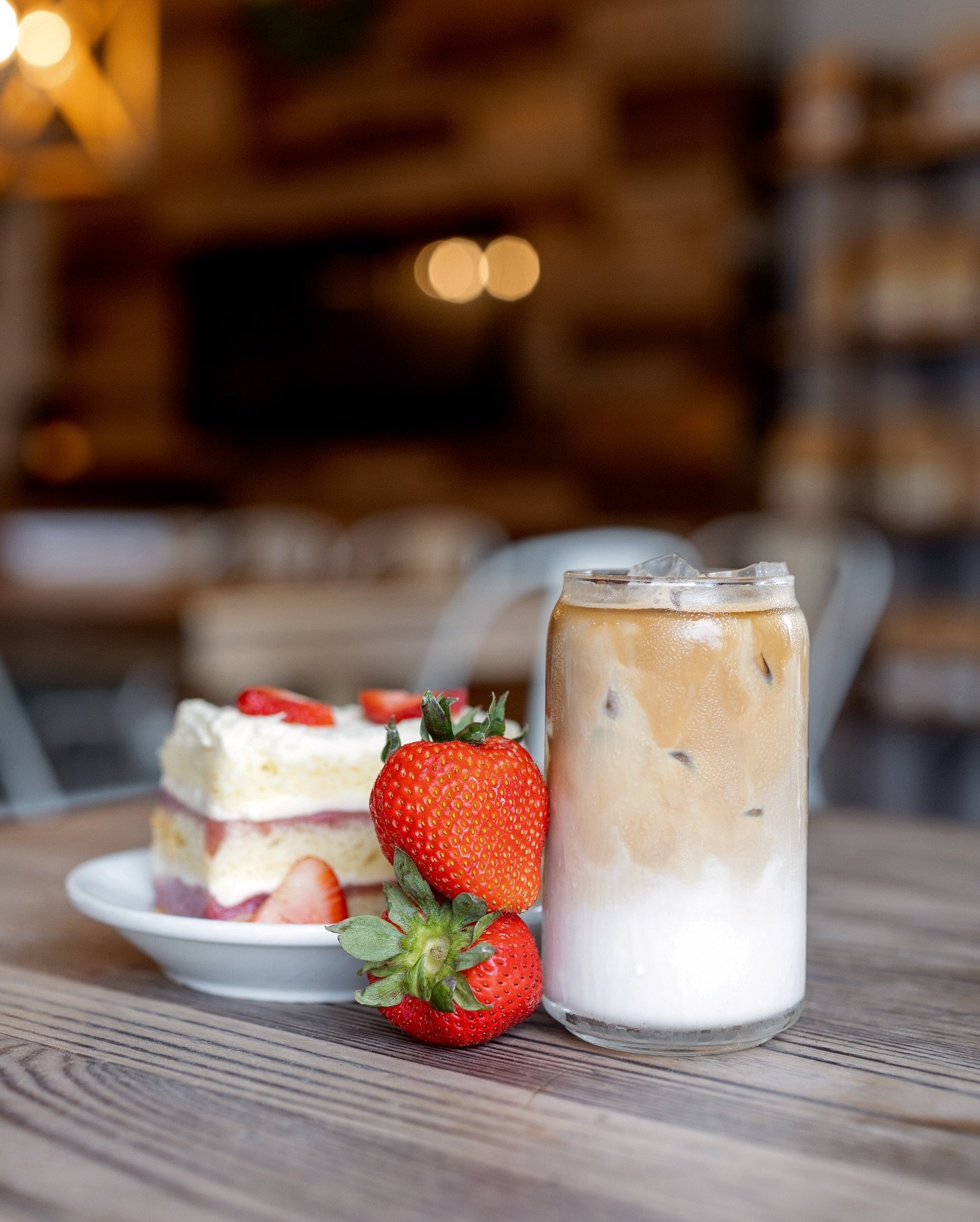 Sip into summer with our brand new drink specials! 🍓🫐🍰

Strawberry Shortcake Latte: Your favorite dessert in a cup, featuring strawberry, vanilla, and a hint of caramel

Blueberry Crumble Latte: A dreamy combination of blueberry, lavender, and whi