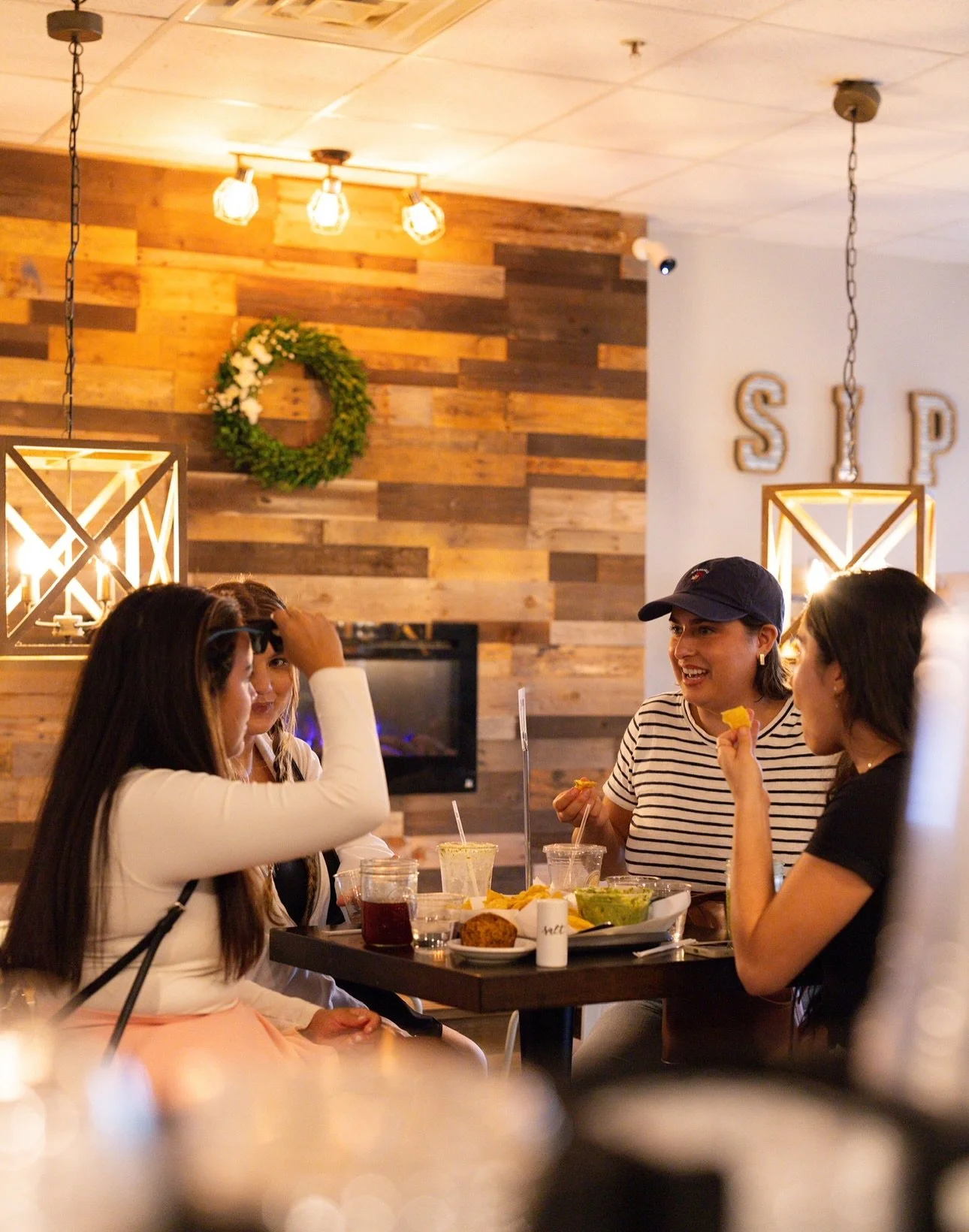 The Immokalee Road Band returns tomorrow, September 13th from 6-9pm. Bring your friends and fam for an evening of live music and delicious food and drinks 🥨🍕🎶

See you there!