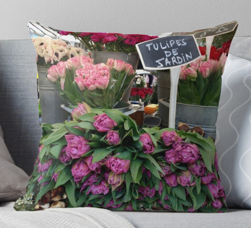 Tulips Pillow.png