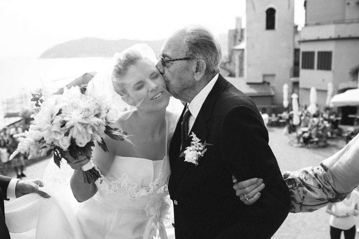 matrimoni_all_italiana_fotografo_matrimonio_cinque_terre-26.jpg