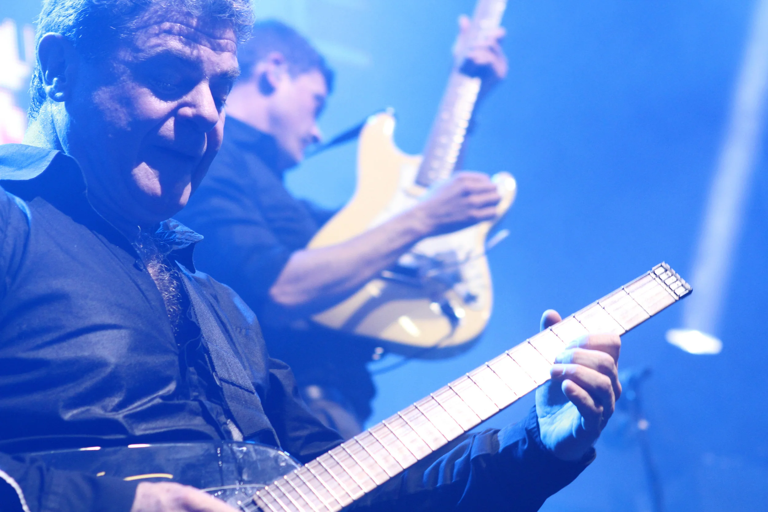 Gustavo Santaolalla singer