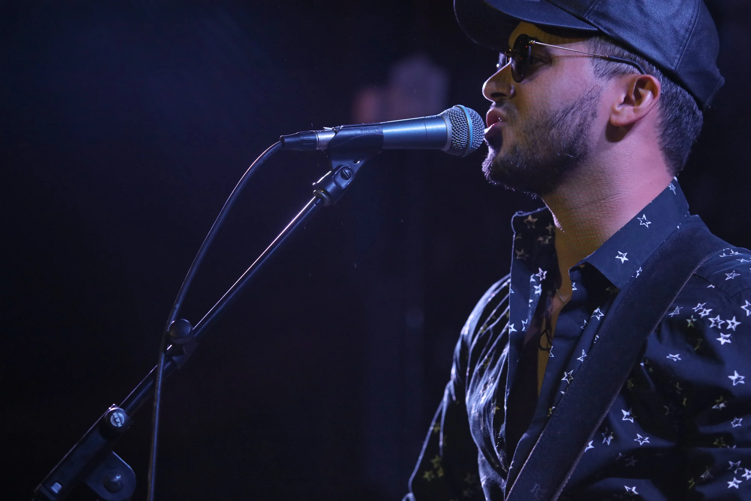 Zeo Munoz Singer musician composer balada pop Dominican