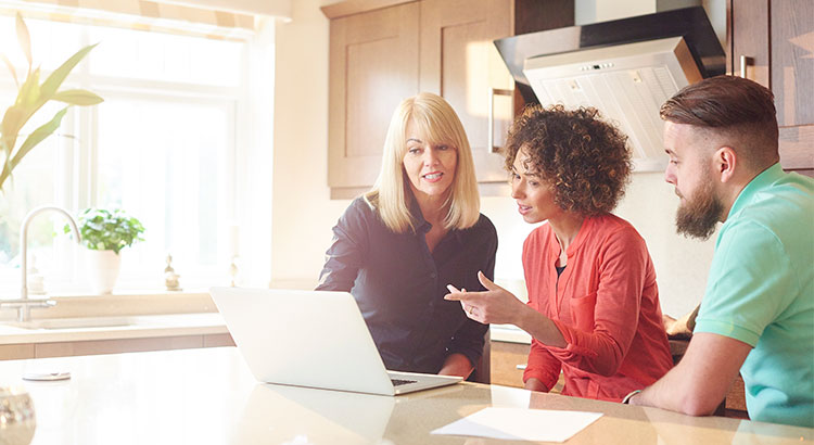 Top 5 Benefits of Hiring a Real Estate Agent