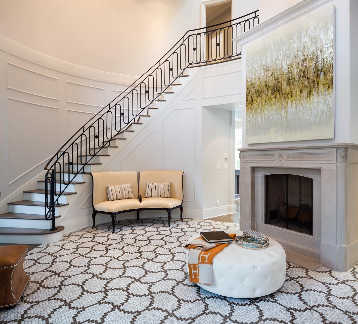 Look inside this $16.8M Shaughnessy home that we worked on few years back! 😍 #tbt 
.
.
.
.
.

#homestaging #homedecor #photography #realestate #vancouverrealestate #photooftheday #furniture #architecture #luxuryhomes #yvr #dailyhivevan #insidevancou