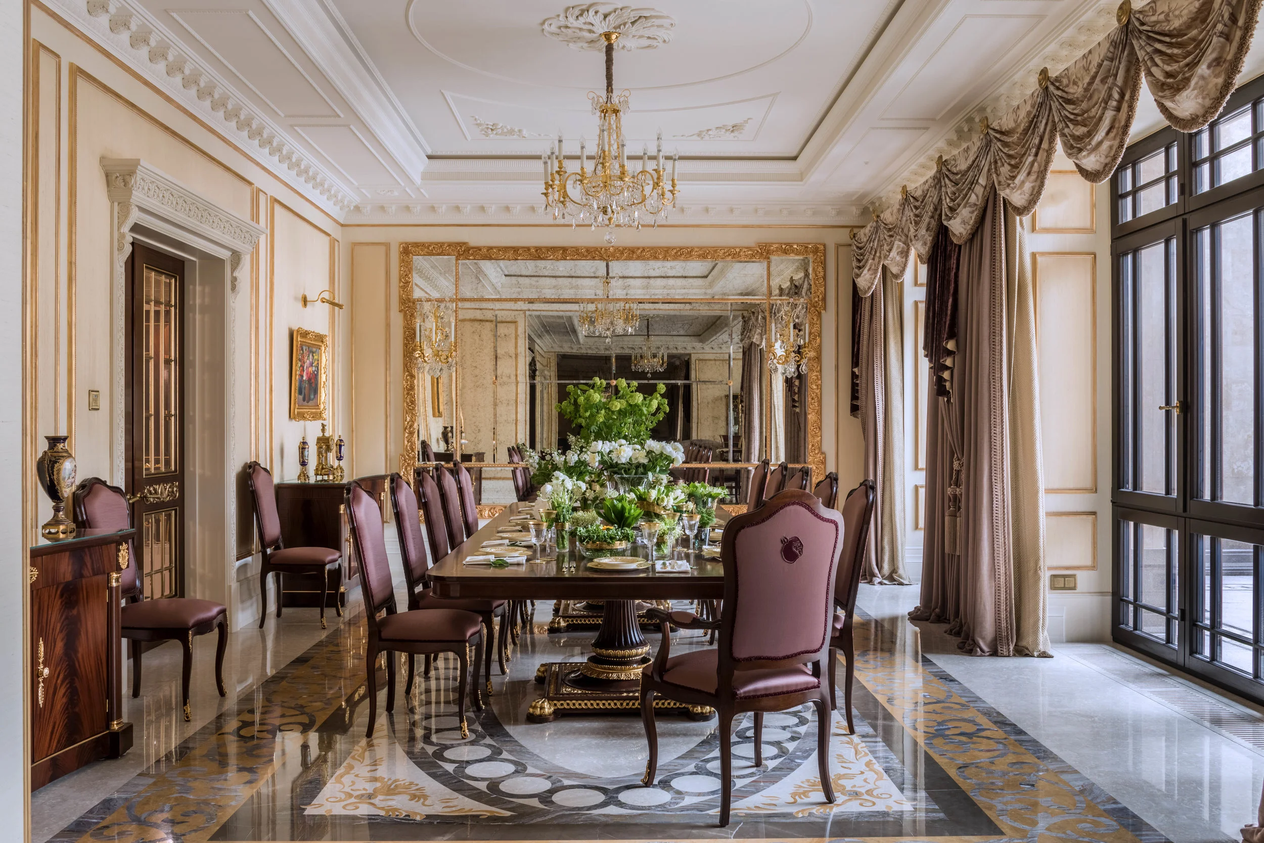 G-Patrick-design-stately-formal-dining-room.jpg