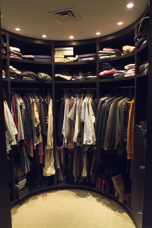 Walk-in closet