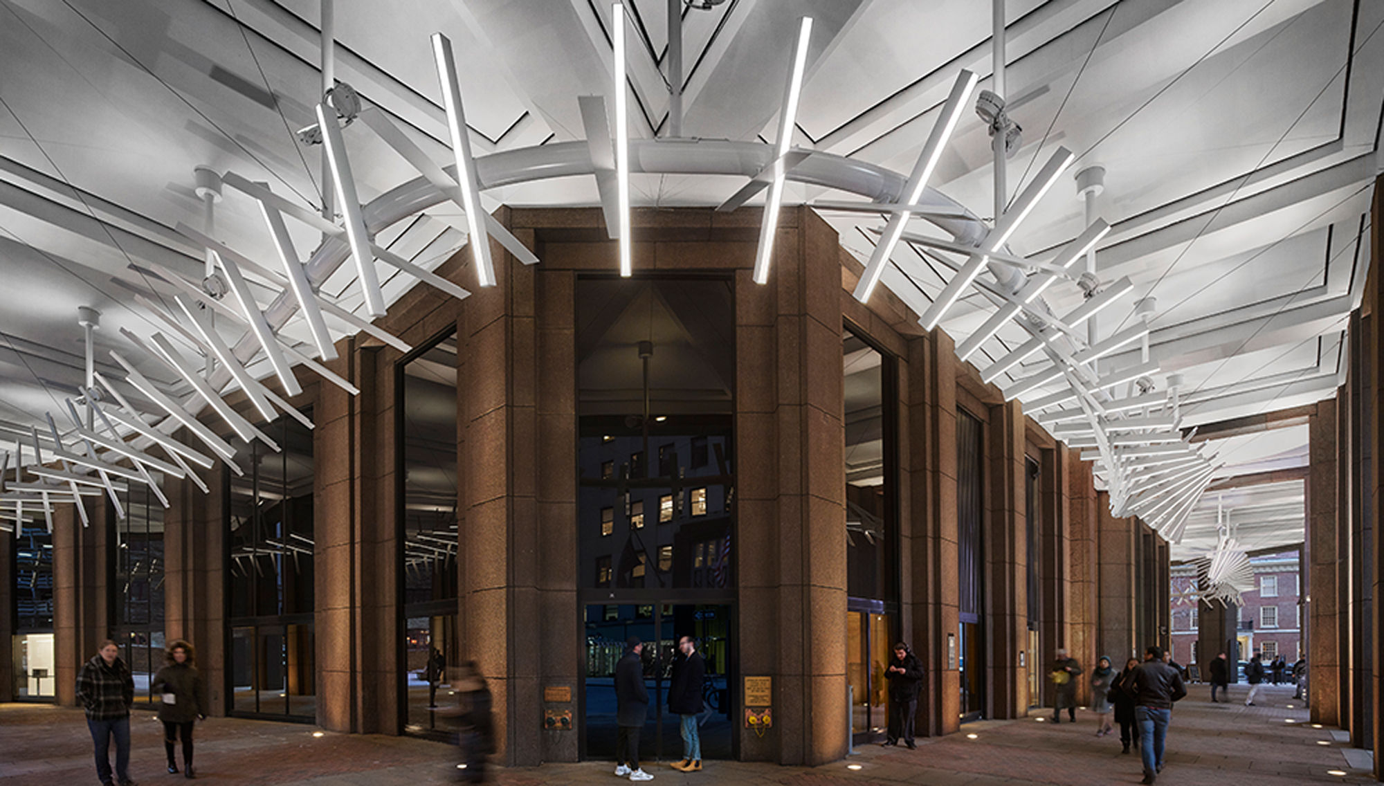 digital-media-sculpture-in-public-space-of-85-Broad-Street-by-ESI-Design-for-Beacon-Capital-Partners-with-photography-by-Halkin-Mason-1.jpg
