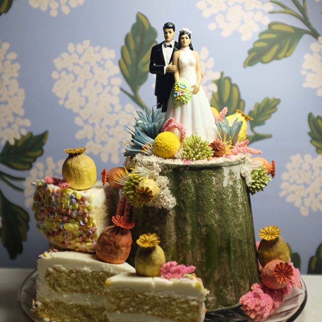 Party making, a true LABOR of love!
Get it? Cuz it's Labor Day? 🎂🤵🏽👰🏽🌸💕 &quot;Props&quot; to @jamaligarden for another beautiful vase turned into base and @traderjoes for a simple party cake that just won't quit shining for all the photoshoots