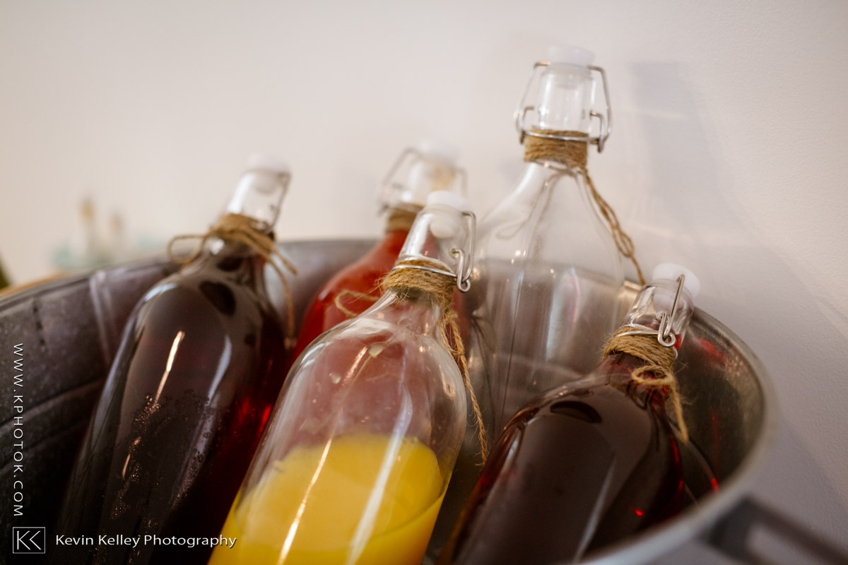 Laurel-Beach-Club-Milford-CT-wedding-2010.jpg