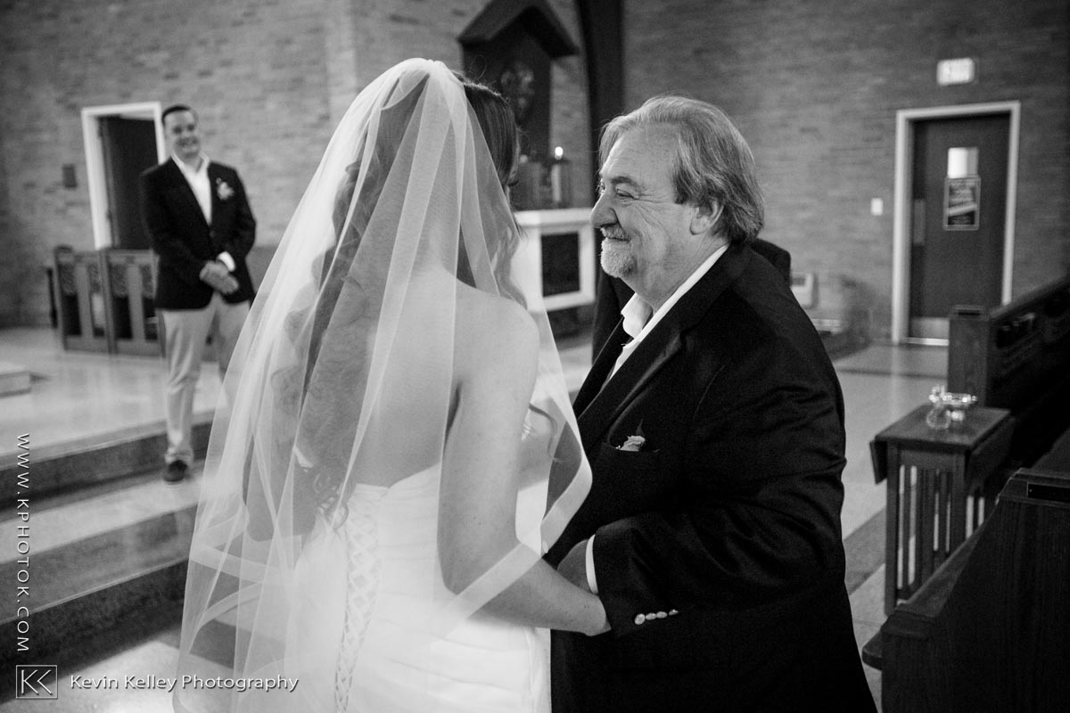 Laurel-Beach-Club-Milford-CT-wedding-2023.jpg