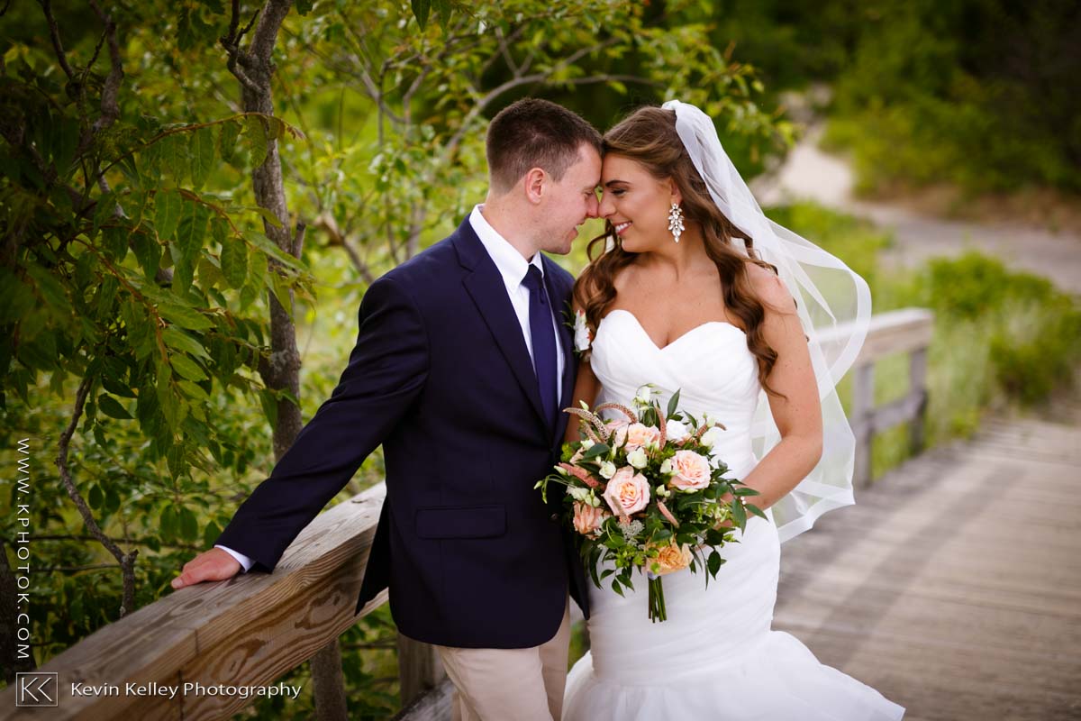 Laurel-Beach-Club-Milford-CT-wedding-2036.jpg