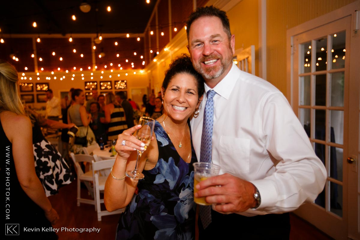 Laurel-Beach-Club-Milford-CT-wedding-2059.jpg
