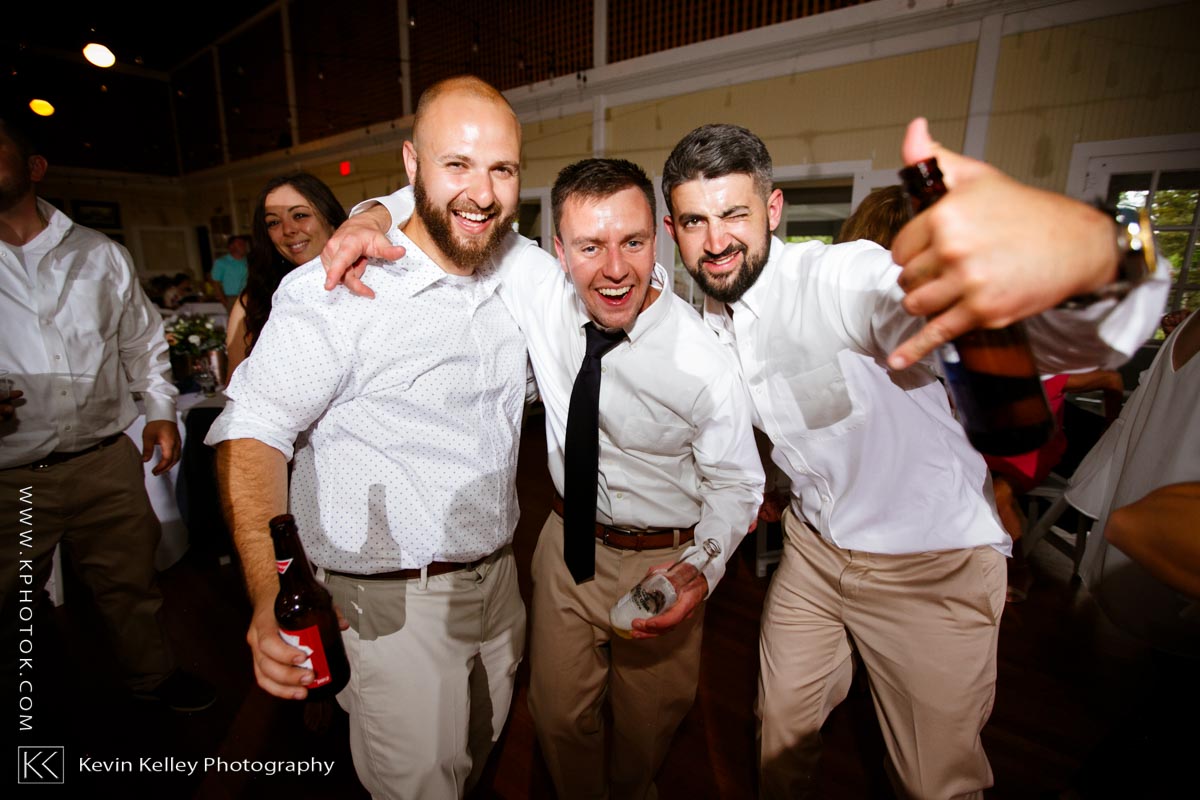 Laurel-Beach-Club-Milford-CT-wedding-2061.jpg