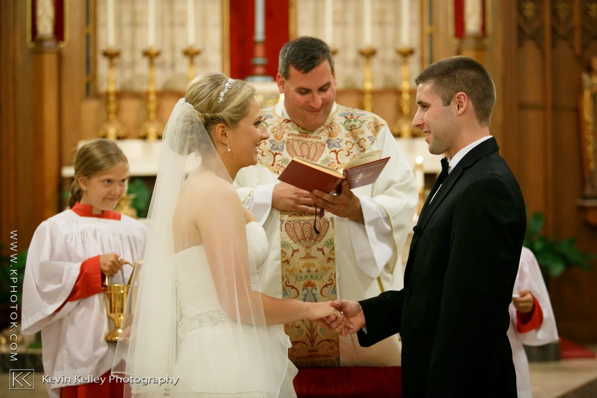Ariel&Mike-woodwinds-branford-branfort-ct-wedding-2013.jpg