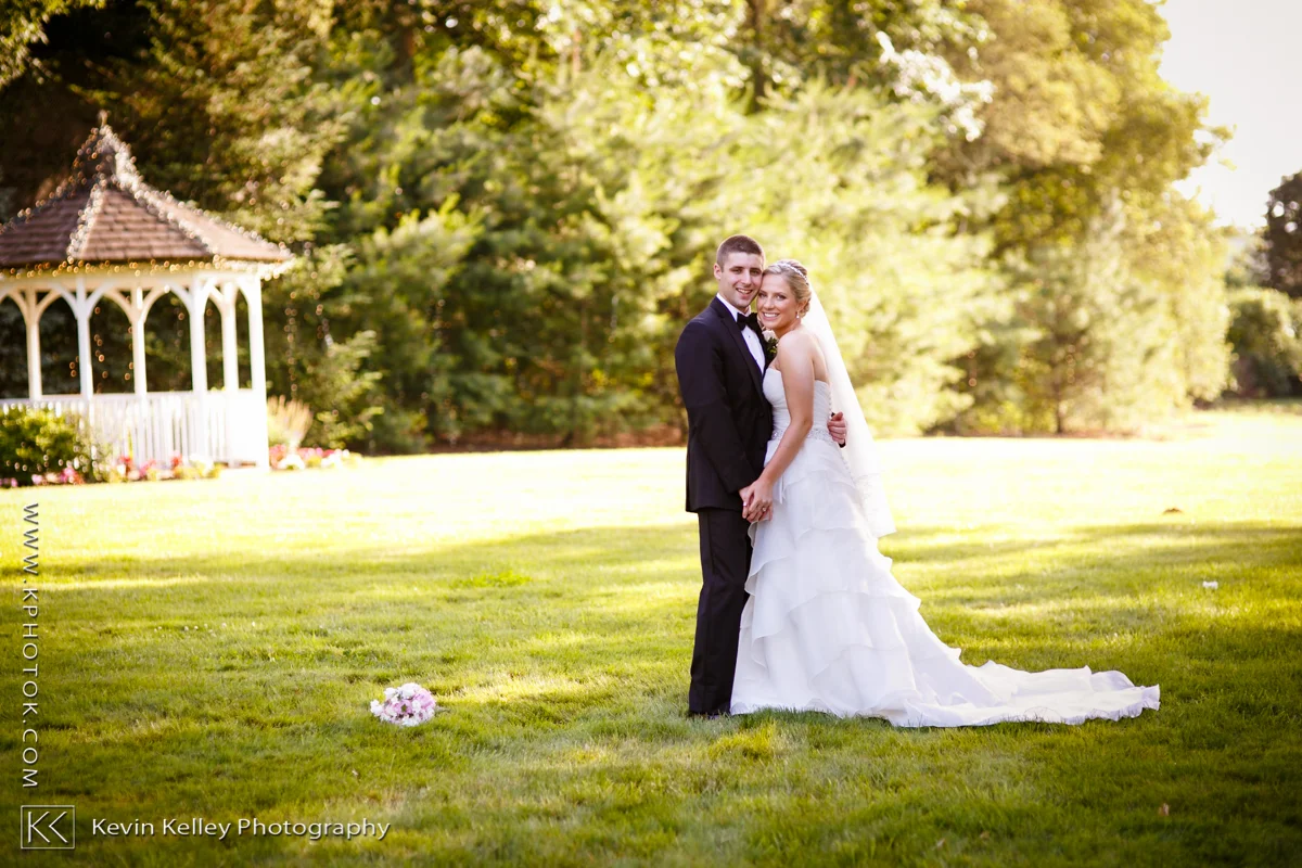 Ariel&Mike-woodwinds-branford-branfort-ct-wedding-2029.jpg