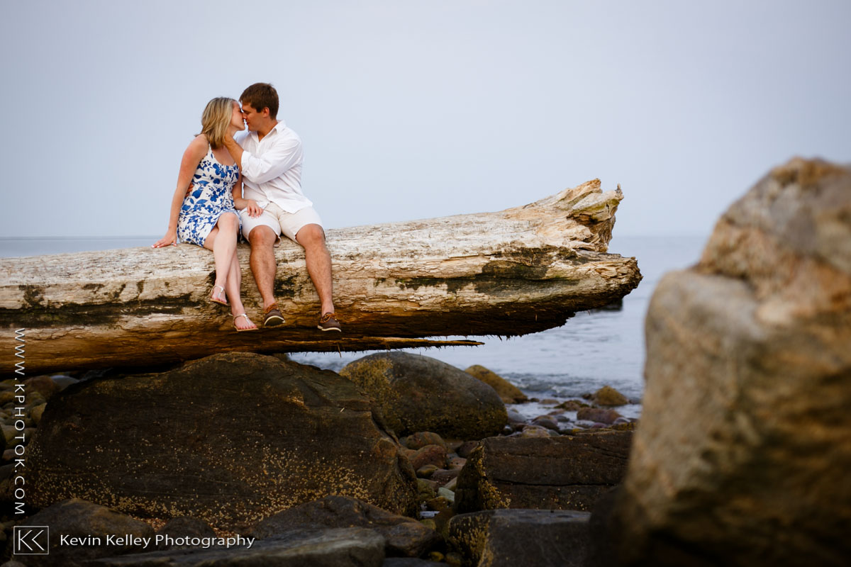 Hammonasset-state-park-engagement-wedding-meghan-charlie-2048.jpg