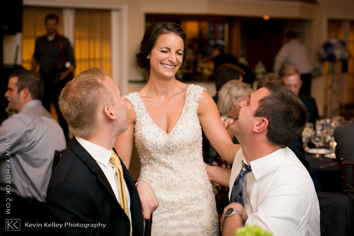 Riverhouse-at-goodspeed-station-wedding-2087.jpg