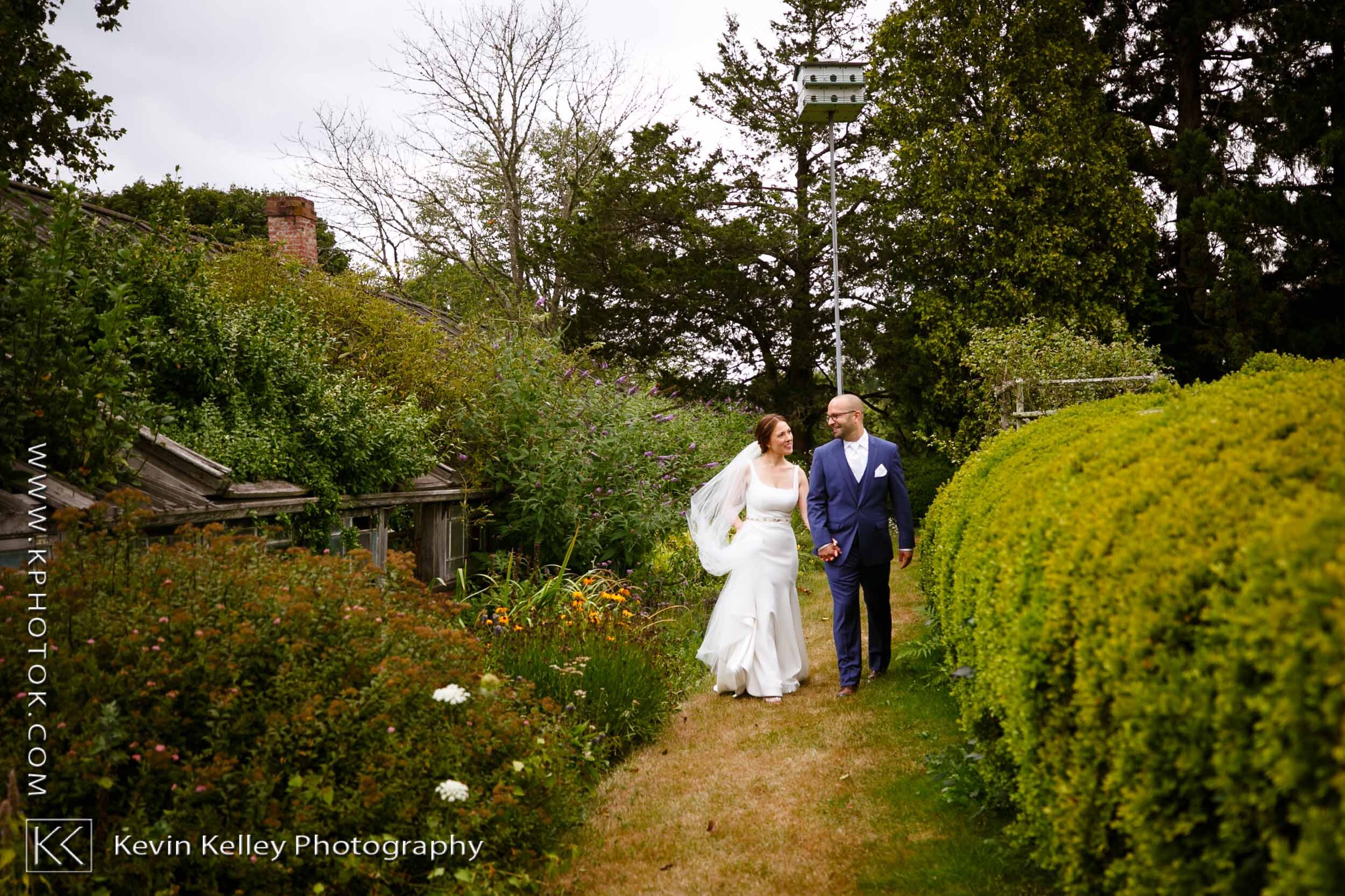 Ashley-Andrew-Stone-Acres-Farm-ct-wedding-photographer-connecticut-venue-2021.jpg