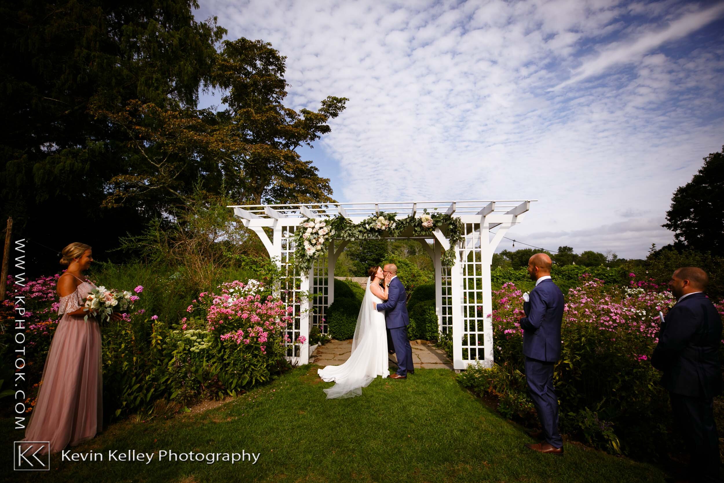 Ashley-Andrew-Stone-Acres-Farm-ct-wedding-photographer-connecticut-venue-2043.jpg