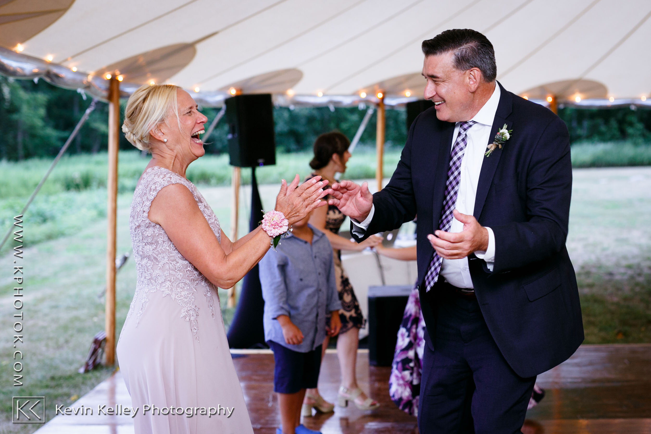 Ashley-Andrew-Stone-Acres-Farm-ct-wedding-photographer-connecticut-venue-2056.jpg