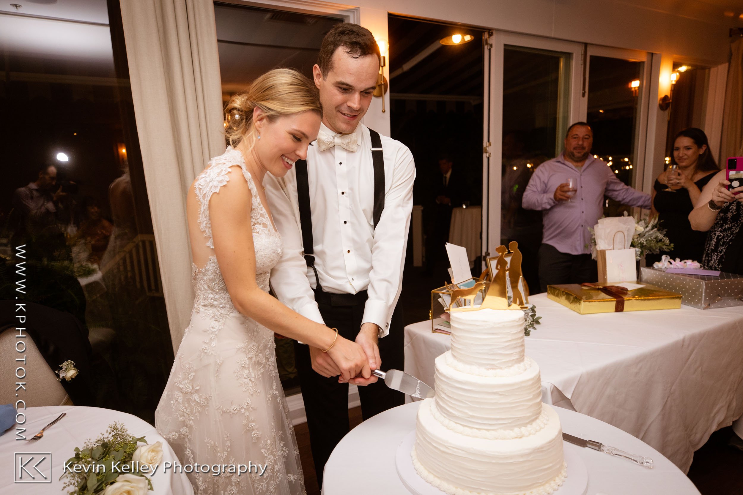 Roger_Sherman_Inn_wedding-2069.jpg