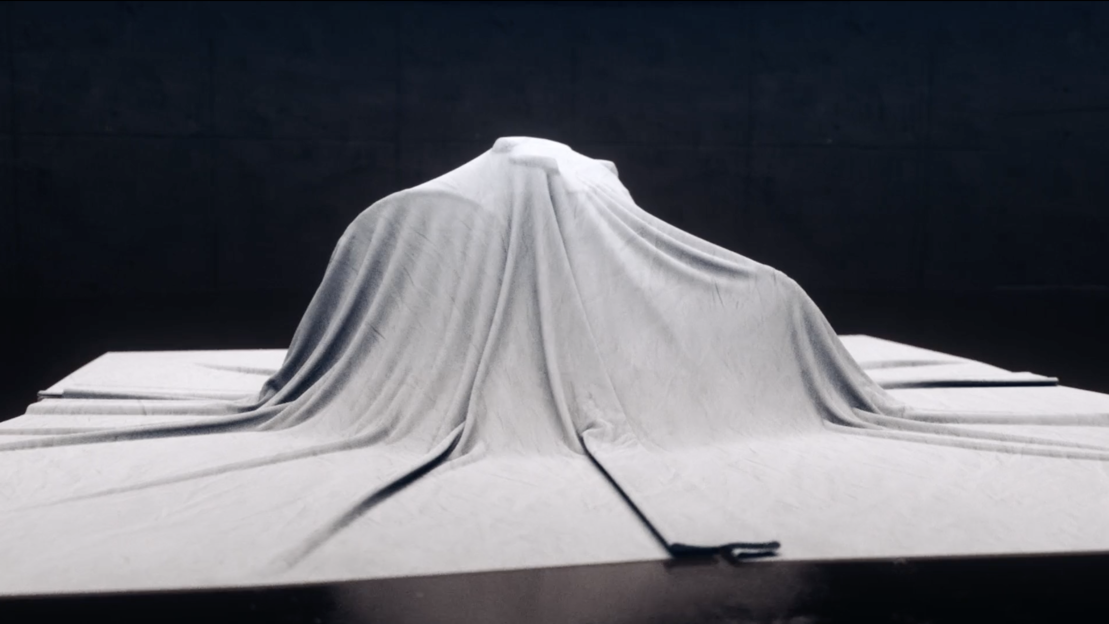 Mercedes-Benz Cars: "Drape"