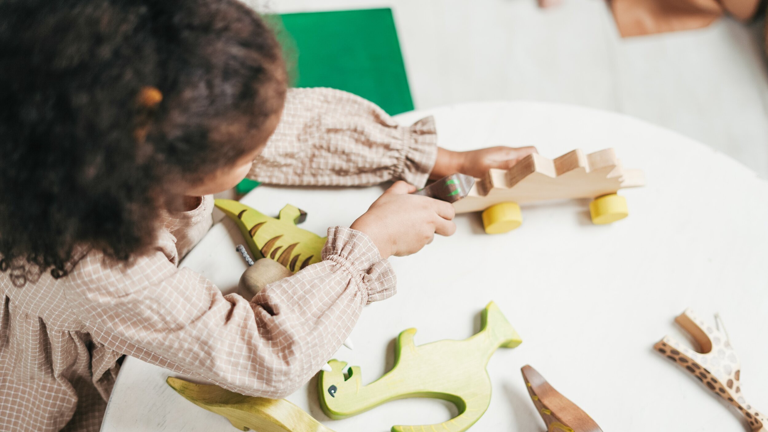 The Ultimate Guide To Entertaining Your Kids At Home (Without Weeping) During The Quarantine