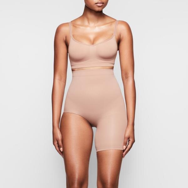 Honeylove vs. SPANX vs. SKIMS: Which Shapewear Survived a Night on the  Town?