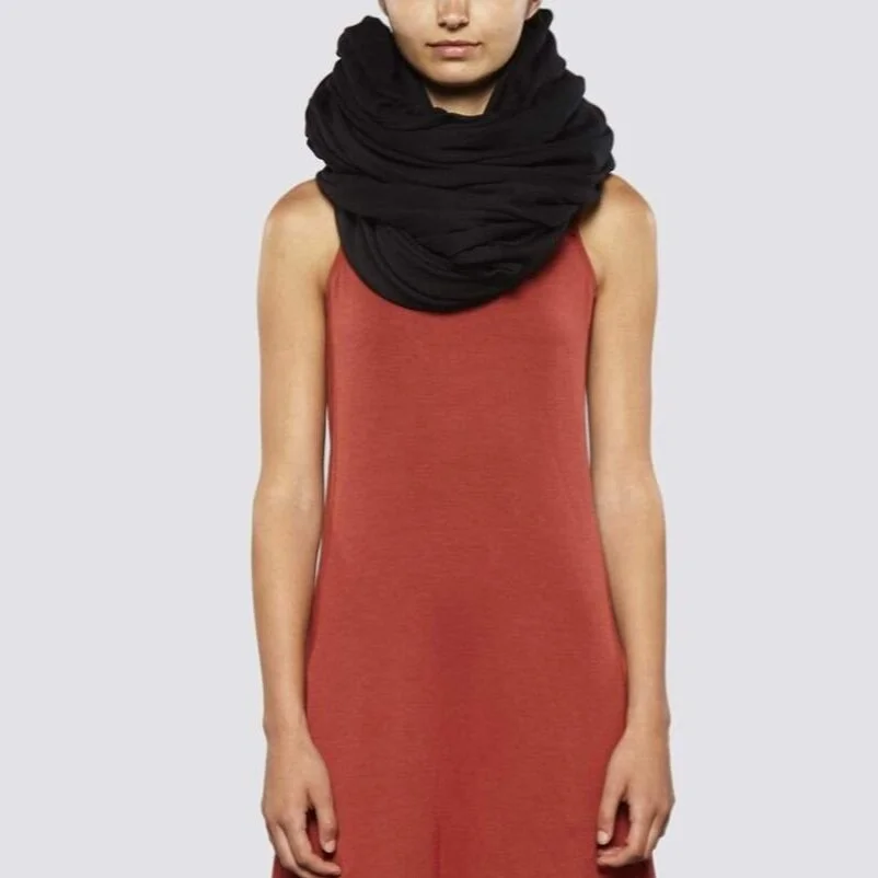 We Finally Found The Soft, Insanely Oversized Scarf Of Our Wildest Dreams 