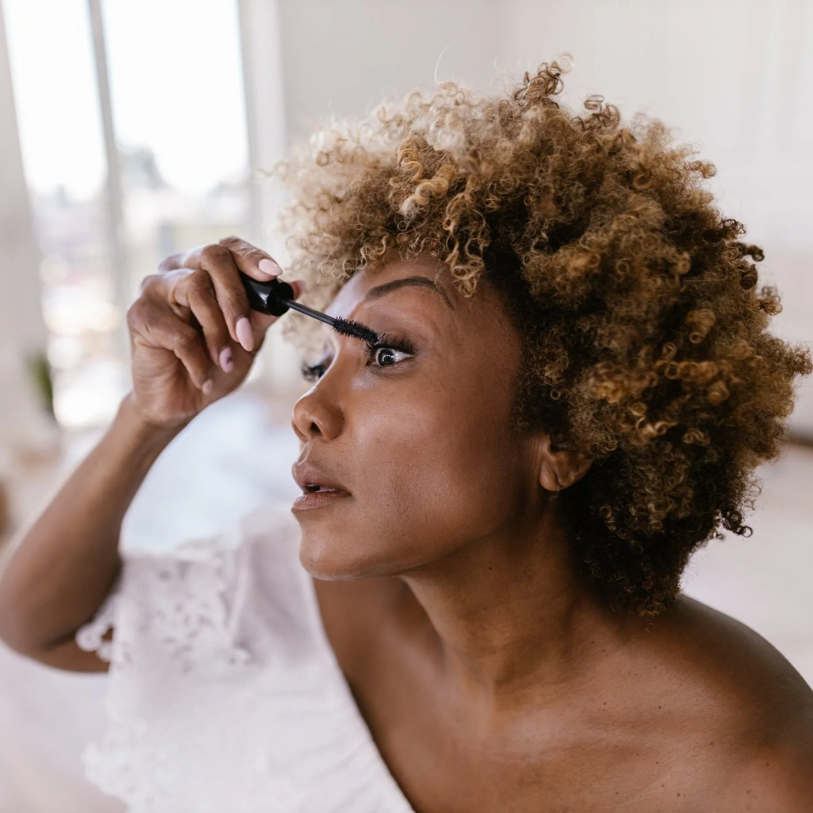 This $4 Hack Will Make Your Makeup Last All Day. Even In Insane Heat. 
