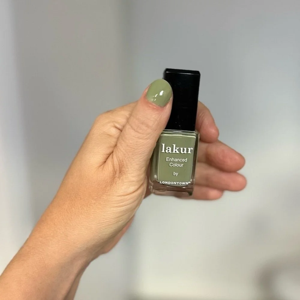 7 Nail Colors To Try For Fall If You're Sick To Death Of Red And Pinky Nude