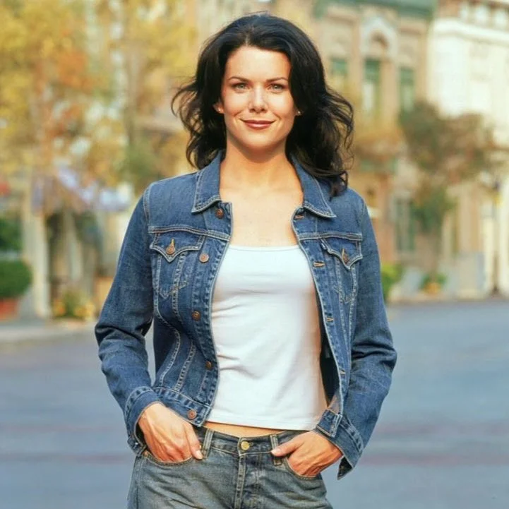 4 Outfit Templates To Dress Like A “Cool Mom”