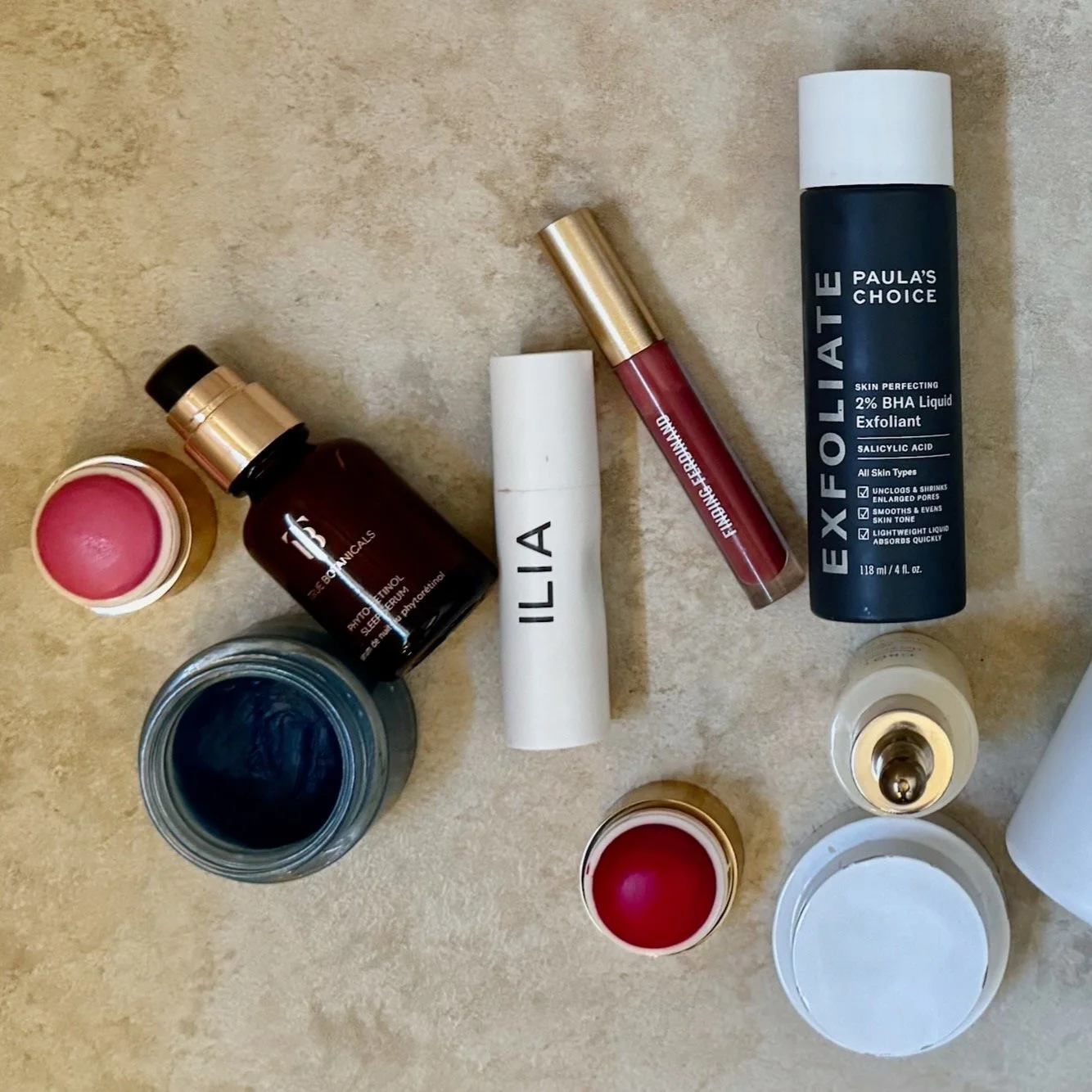 My 8 Most Repurchased Products As A 40-Year-Old Who Didn’t Know SQUAT About Makeup And Skincare