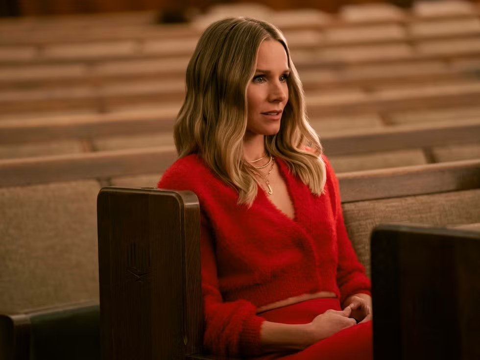 We cant stop thinking about Kristen Bell&rsquo;s outfits from &ldquo;Nobody Wants This.&rdquo; So we found them. 

Link in bio. 

#LetsTalkCandidly
📷 : Kristen Bell via Netflix/Nobody Wants This
🔗: https://www.thecandidly.com/2019/we-cant-stop-thin