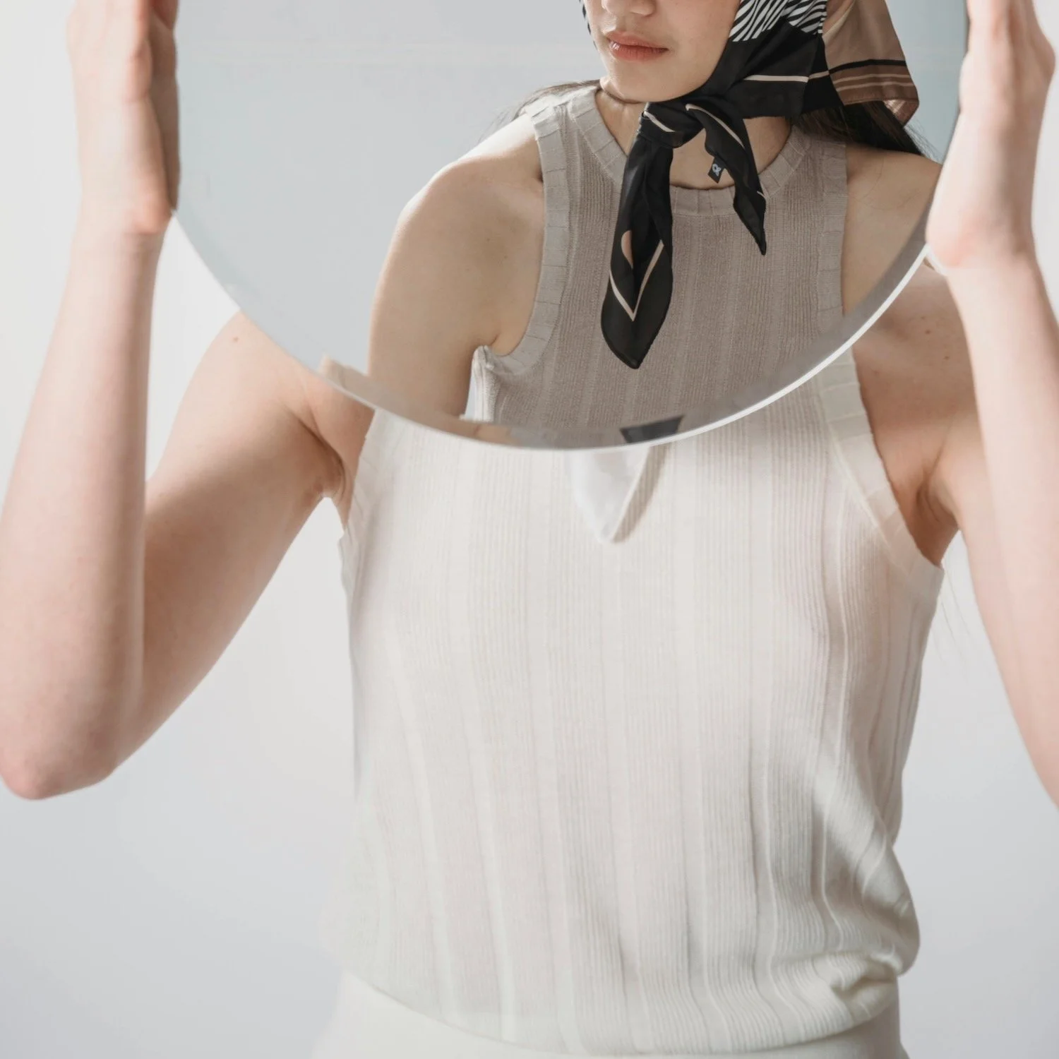 Do You Become Obsessed With People Easily (Even Friends)? There’s A Word For It