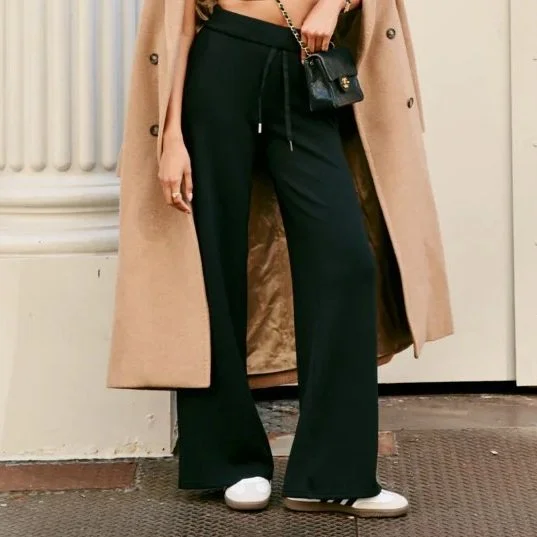 If You Are Deeeeeeeply In Your Soft Pants Era, Here Are 8 Insanely Comfortable But Still Flattering Pants To Drool Over