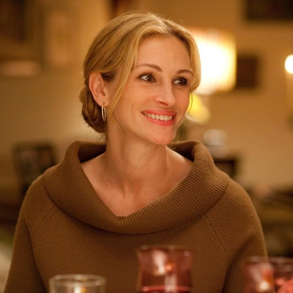 The Only 12 Products You Need If You’re 40ish And Want That “Clean Girl” Makeup Look