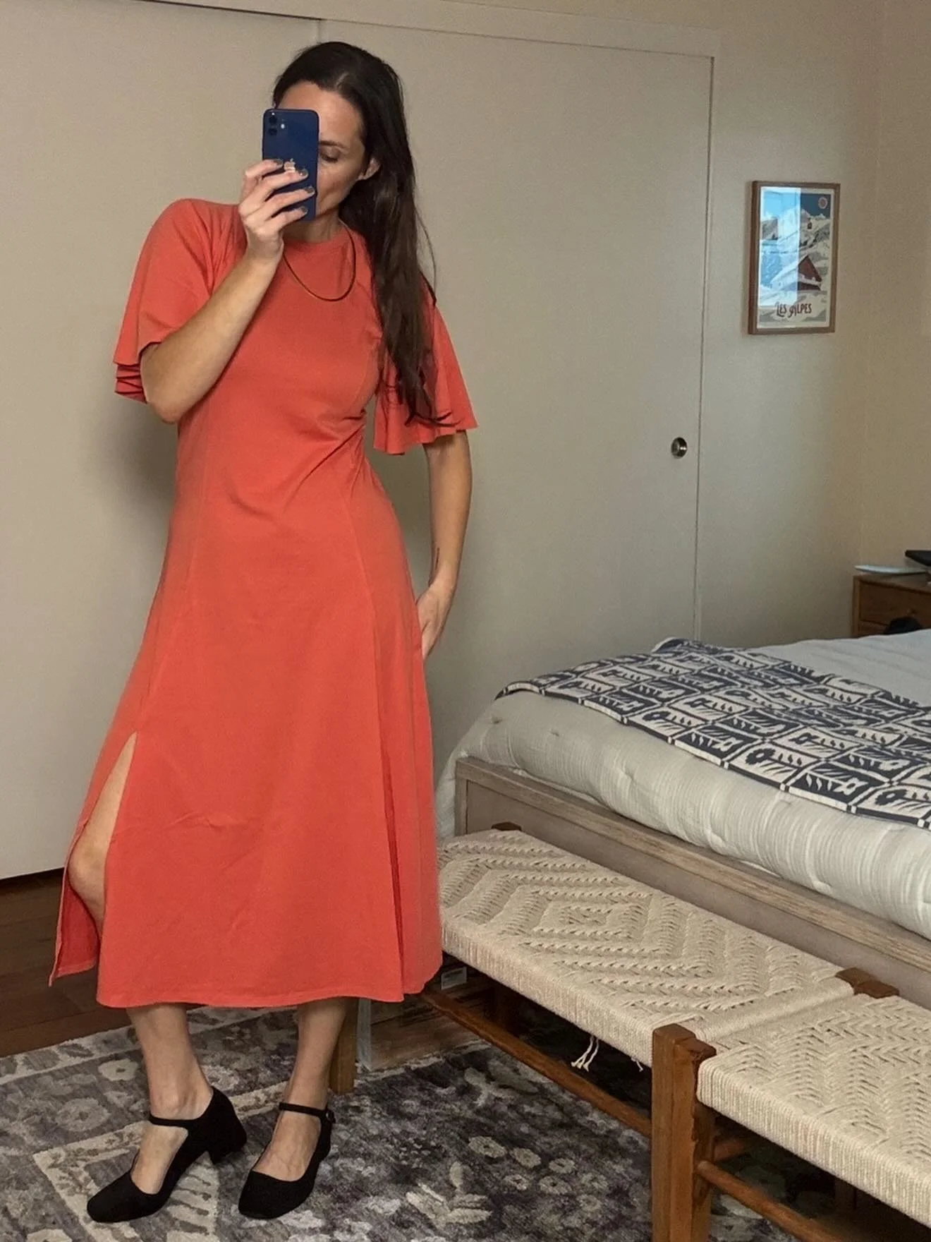 We found 3 wildly affordable holiday dresses that fit gloriously (especially if you have lumps  and bumps) and they all feel like pajamas. AND 2 of the 3 are from the same brand and they&rsquo;re having a massive sale which ends tonight fyi. 

Link i