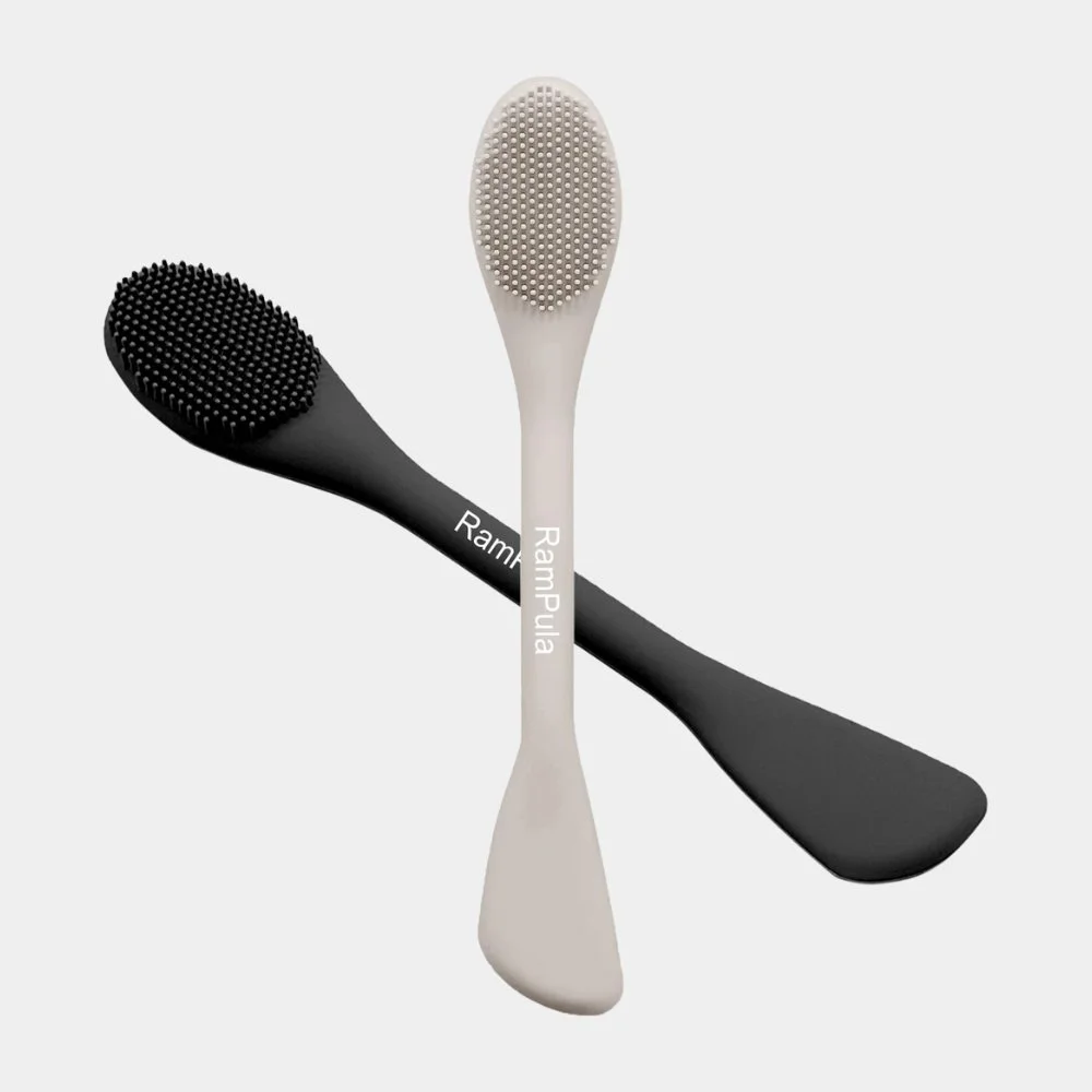 This $7 Device Got Our Pores Cleaner Than They've Ever Been In Our Lives