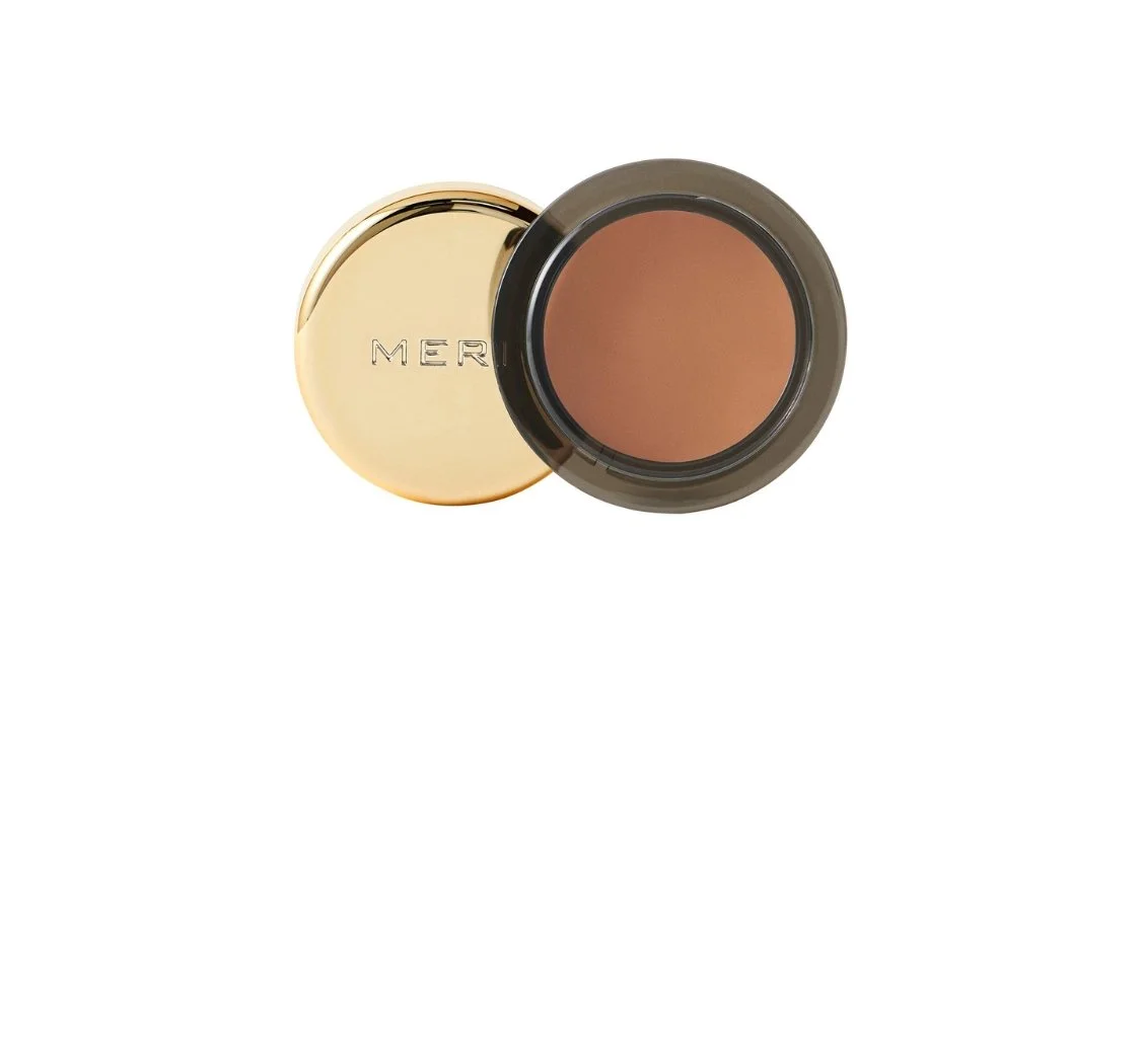 This Is The No Smudge, One-And-Done Eyeshadow We’ve Been Praying For