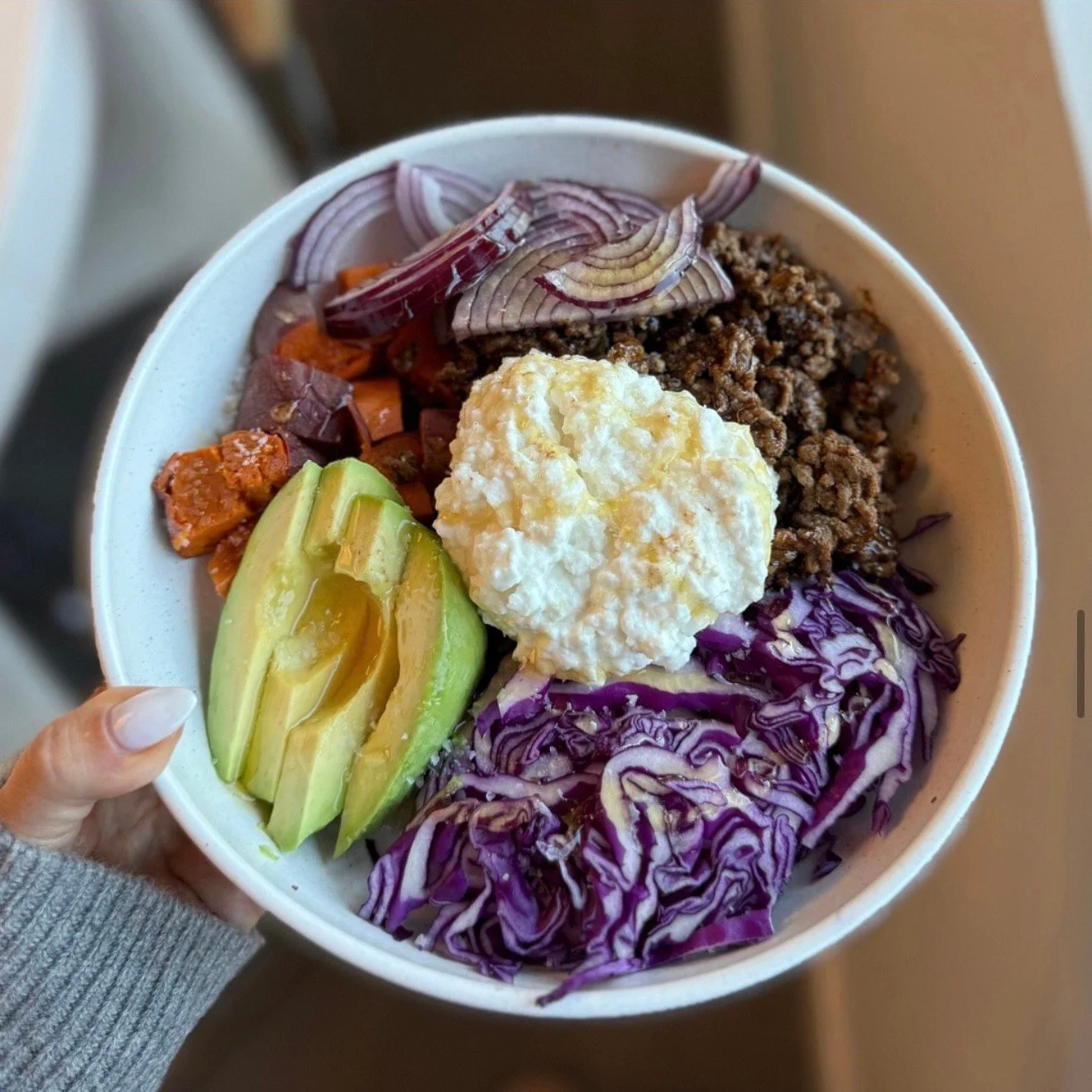 This dumb TikTok trend is the yummiest dinner if you&rsquo;re on a fat loss journey and are looking for something low cal but incredibly filling. And no, the glistening glaze on top is not olive oil. It&rsquo;s something insane. 

Oh, and it has 64 g