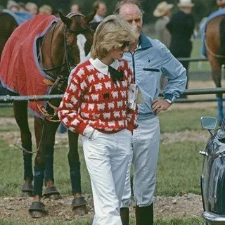 There&rsquo;s a modern brand that brought back the iconic princess Diana black sheep sweater. (Yes, it&rsquo;s finally available, in many forms) And they might be the most interesting brand of the year. 

Link in bio. 

#LetsTalkCandidly
Via Getty | 