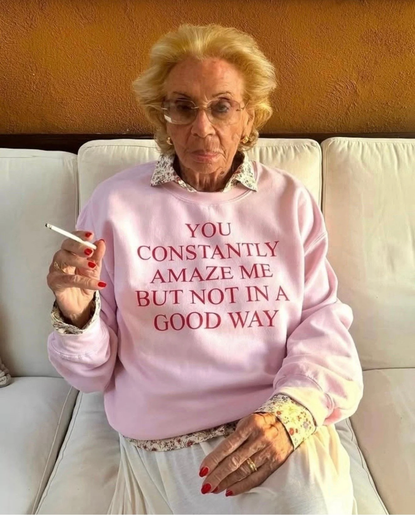 There is one &ldquo;secretly&rdquo; sexy outfit that looks good, and sexy, on everyone. Even if you hate that word. 

Link in bio. 

#LetsTalkCandidly
Via @rubinam_
🔗: https://www.thecandidly.com/article/the-secretly-sexy-outfit-template-that-looks-