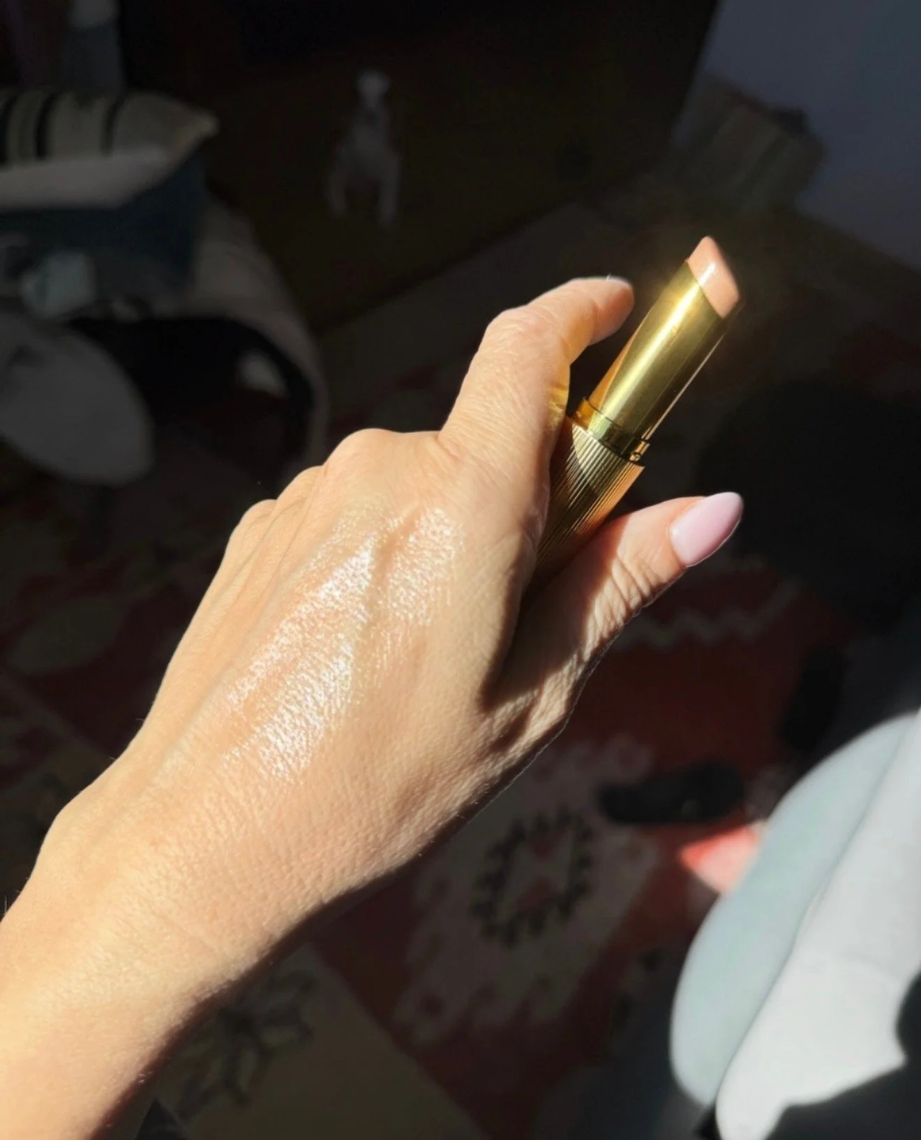 You&rsquo;ll notice we almost never write about highlighters. Why? They make us look older, craggier, wrinklier&mdash;shimmer and glitter is not a friend to the 35+ gal. But. We of course want to glow to the heavens and have gorgeous glass skin. Obvi